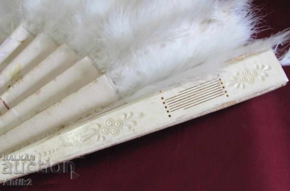 Auction 19th century Antique Bone sail, satin and ostrich feathers Auction 19th century Antique Bone sail, satin and ostrich feathers
