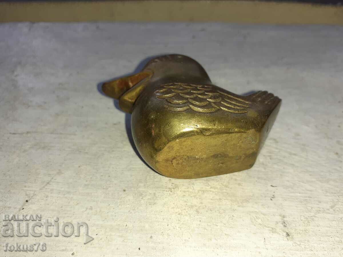 CHICKEN CHICKEN BRONZES MESSING with price 39.00 BGN | € 19.94 CHICKEN CHICKEN BRONZES MESSING with price 39.00 BGN | € 19.94