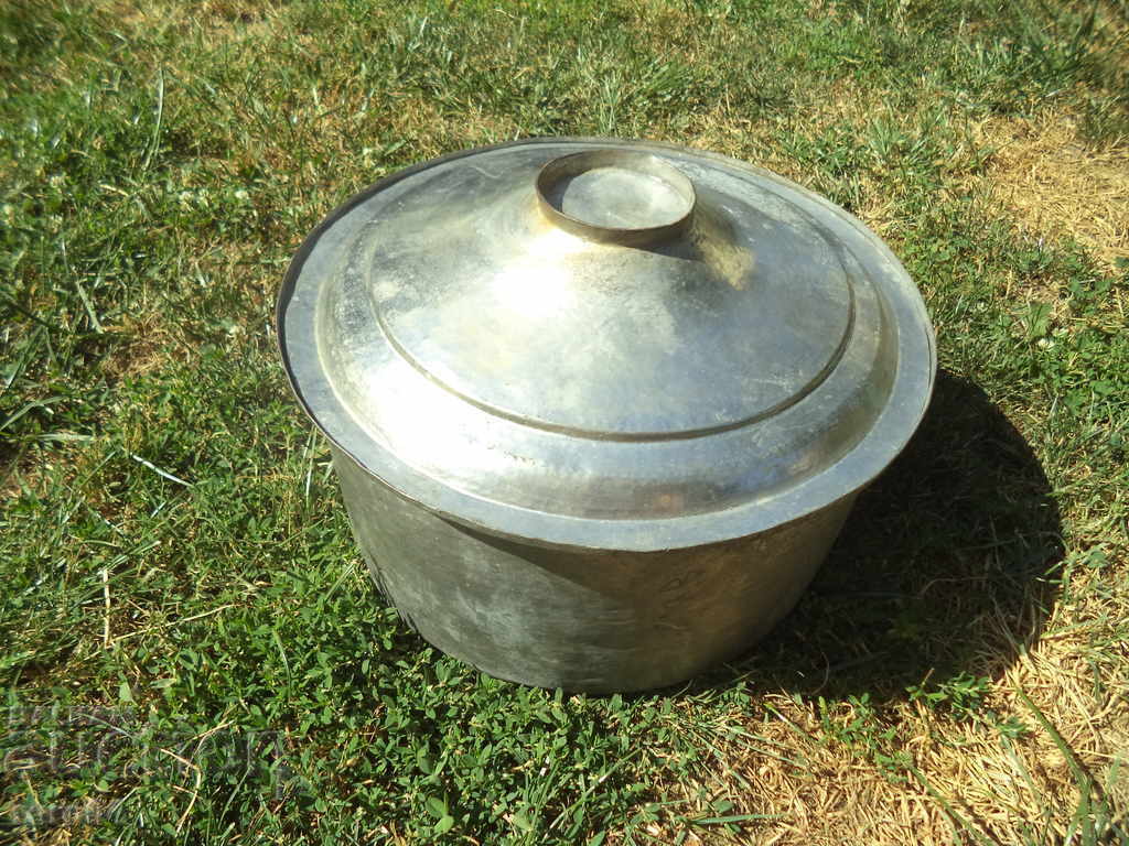 SAHAN KAPAKLIA - HUGE - TOP CONDITION with price 76.50 BGN | € 39.11