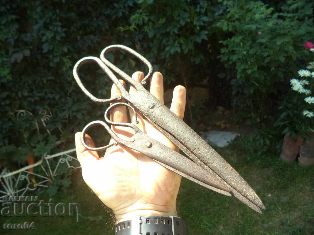 Delivery of PAIR OF OLD HAND FORGED REVIVAL SCISSORS Delivery of PAIR OF OLD HAND FORGED REVIVAL SCISSORS