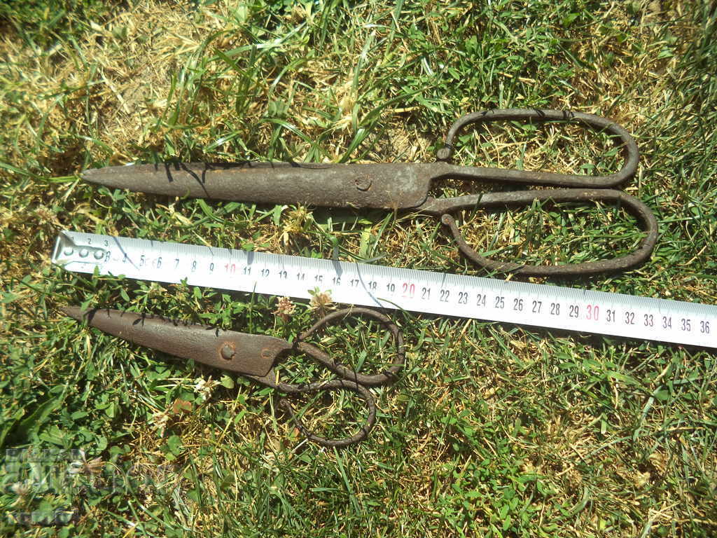 PAIR OF OLD HAND FORGED REVIVAL SCISSORS - 7 PAIR OF OLD HAND FORGED REVIVAL SCISSORS - 7