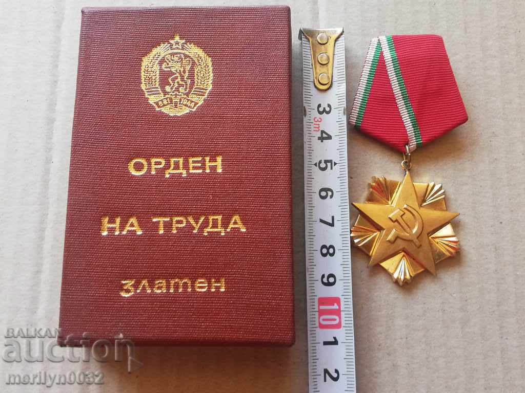Delivery of Order of Labor Gold with box