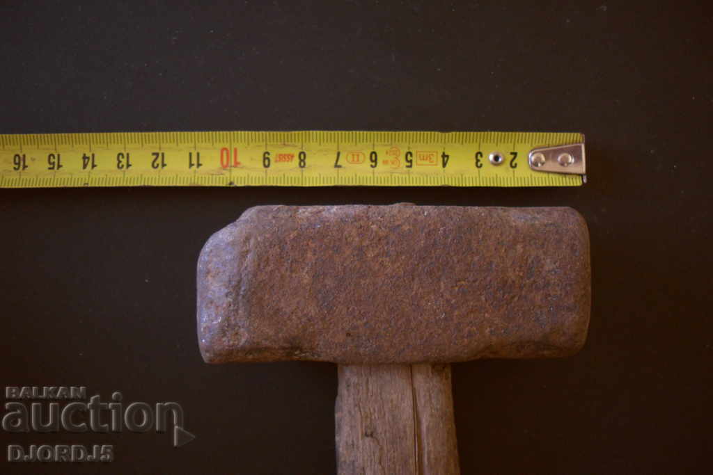 Star hammer with price 3.00 BGN | € 1.53 Star hammer with price 3.00 BGN | € 1.53