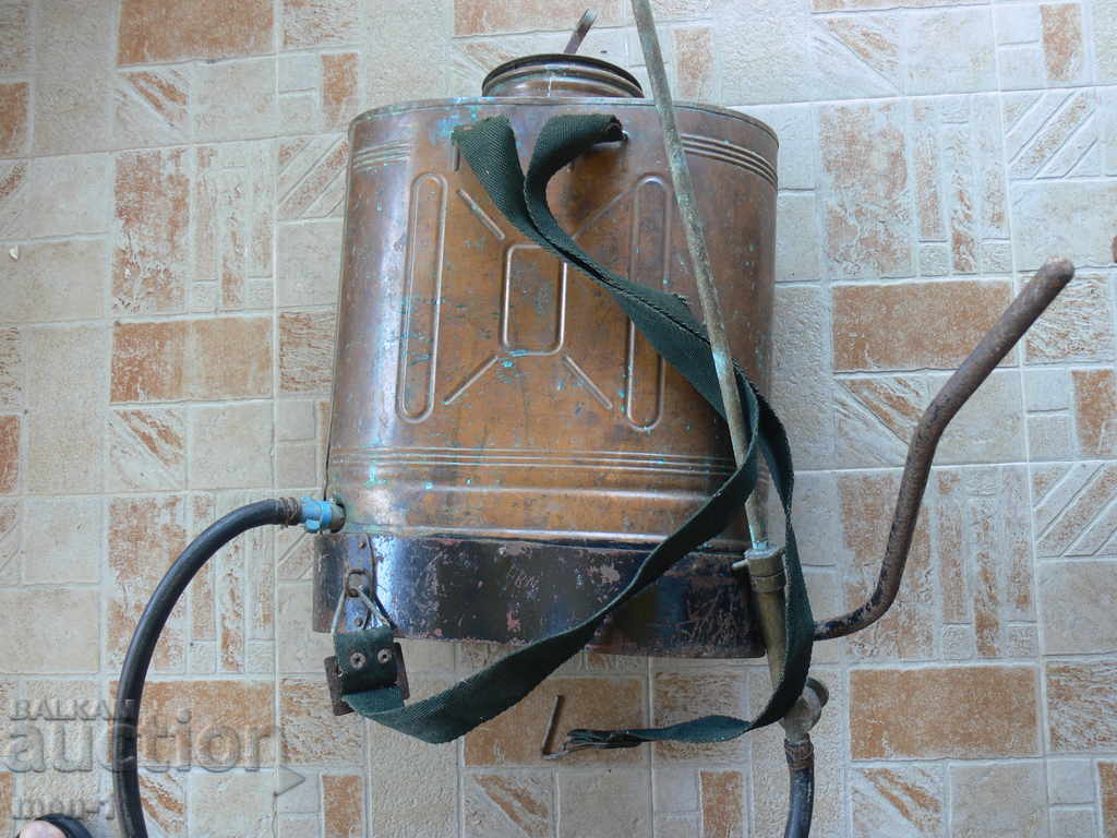 An old copper sprayer with price 80.00 BGN | € 40.90 An old copper sprayer with price 80.00 BGN | € 40.90