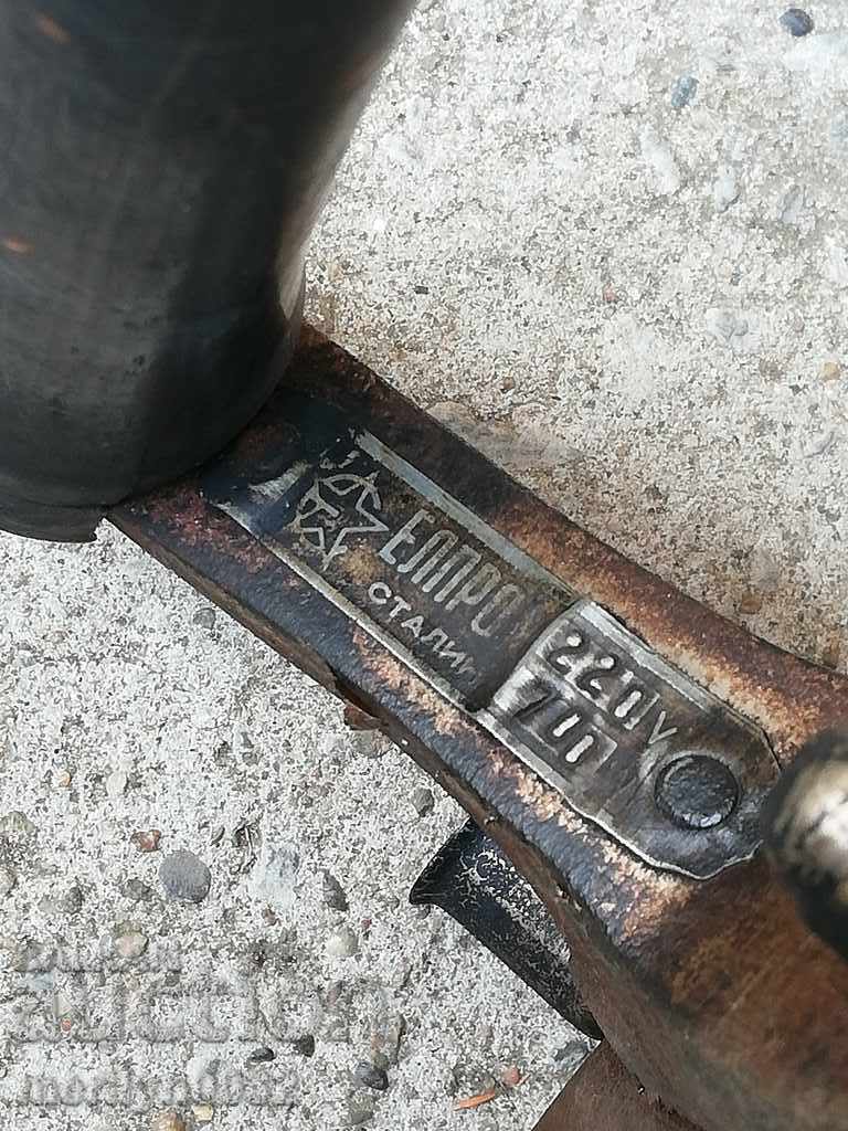 Old Bulgarian Electric Stalin Iron in the late 40's with price 68.00 BGN | € 34.77 Old Bulgarian Electric Stalin Iron in the late 40's with price 68.00 BGN | € 34.77
