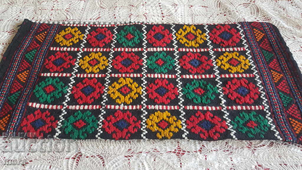 Αυθεντικό μαξιλάρι με τιμή 80.00 BGN | € 40.90 Αυθεντικό μαξιλάρι με τιμή 80.00 BGN | € 40.90