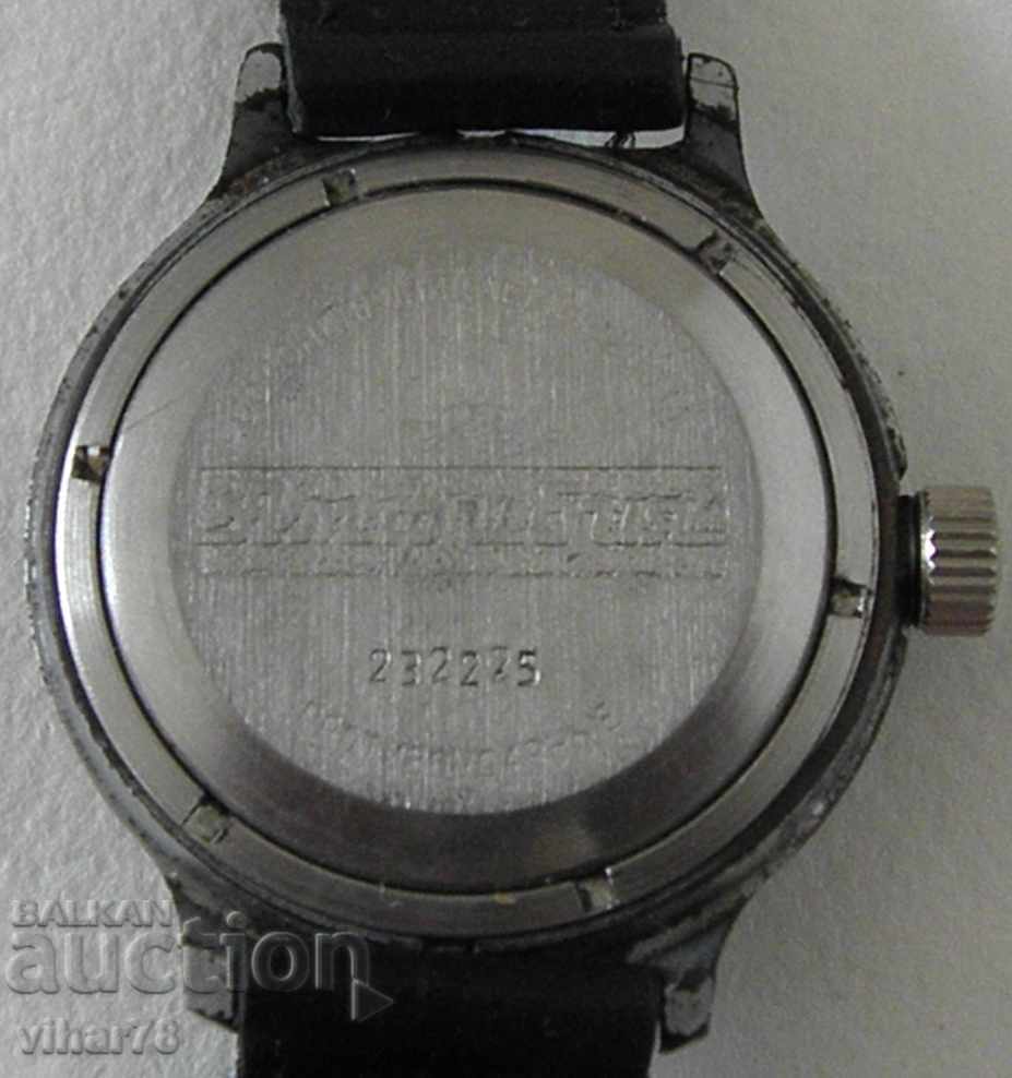 Auction  MEN'S EASTER COMMANDER CLOCK