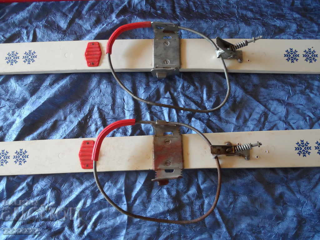 Δημοπρασία ρετρό παιδικά σκι Δημοπρασία ρετρό παιδικά σκι