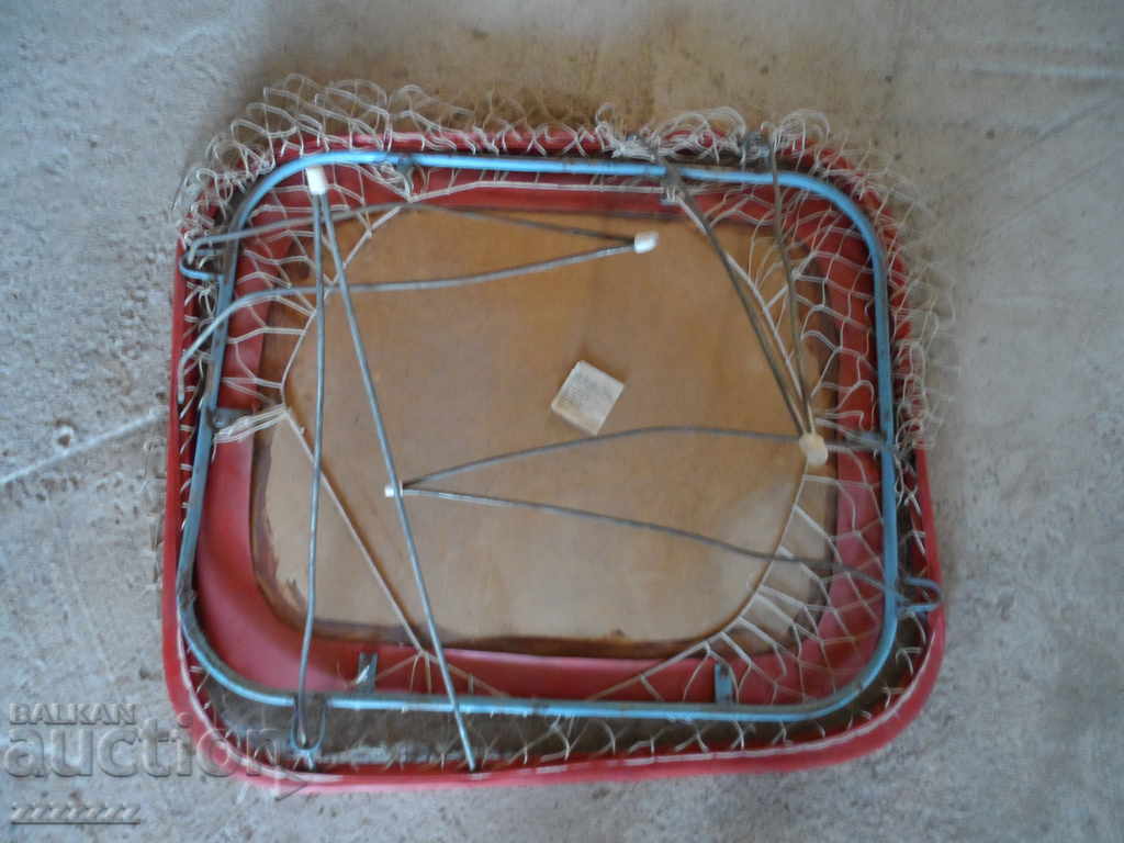 retro folding bassinet for baby with price 100.00 BGN | € 51.13