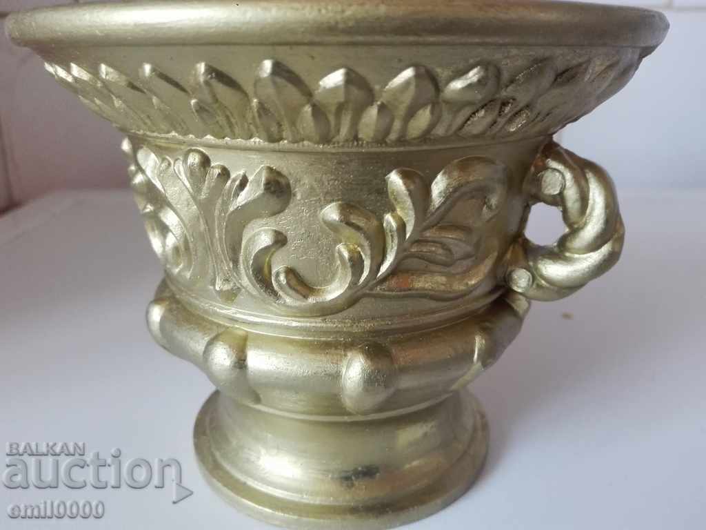 Massive vessel, a bowl of non-ferrous metal. with price 19.99 BGN | € 10.22