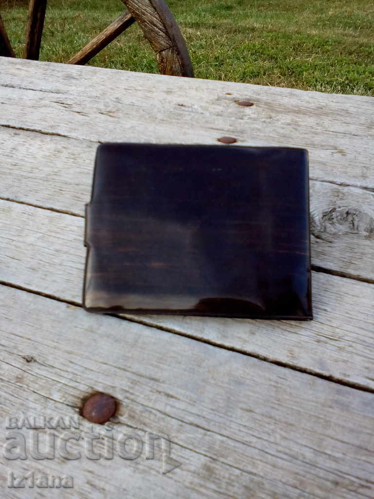 Auction  Old lady's purse