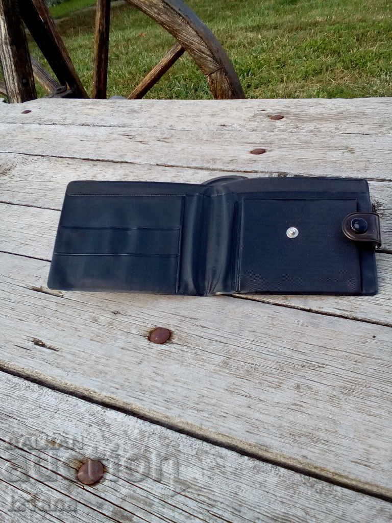 Delivery of Old lady's purse