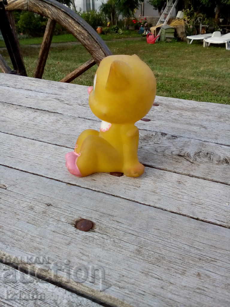 Παλιό παιδικό παιχνίδι, γατάκι, γάτα με τιμή 7.00 BGN | € 3.58 Παλιό παιδικό παιχνίδι, γατάκι, γάτα με τιμή 7.00 BGN | € 3.58