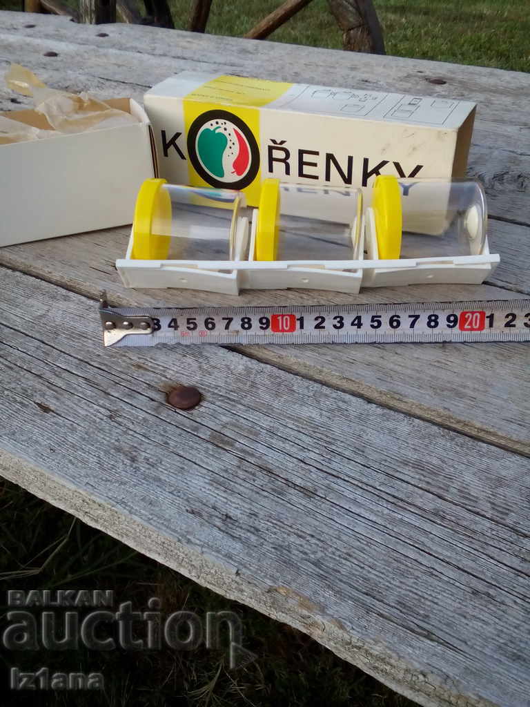 Delivery of Old spice containers Delivery of Old spice containers