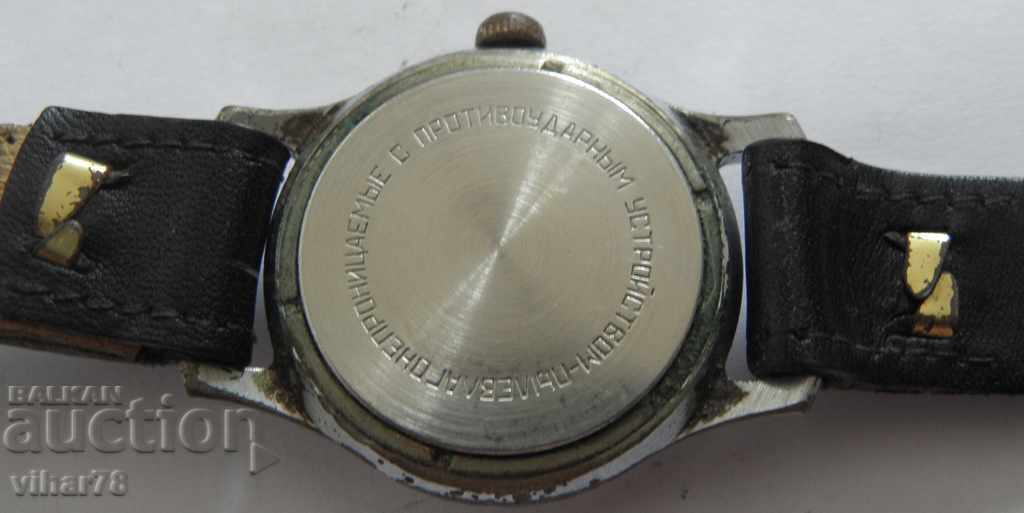 Livrarea MAN CLOCK CLOCK CLOCK Livrarea MAN CLOCK CLOCK CLOCK