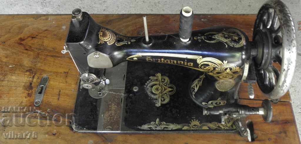 BRITANIA FOOT SEWING MACHINE - 5 BRITANIA FOOT SEWING MACHINE - 5