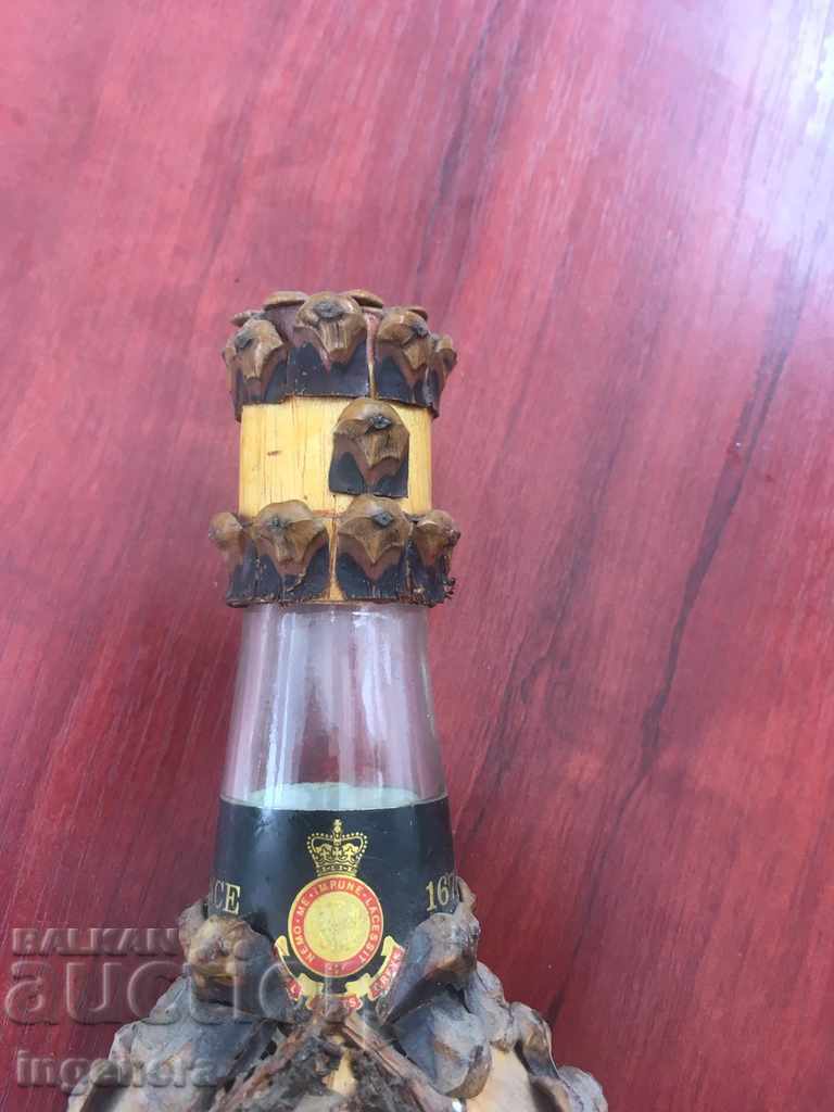 The bottle is more decorated with cones flakes - 5 The bottle is more decorated with cones flakes - 5