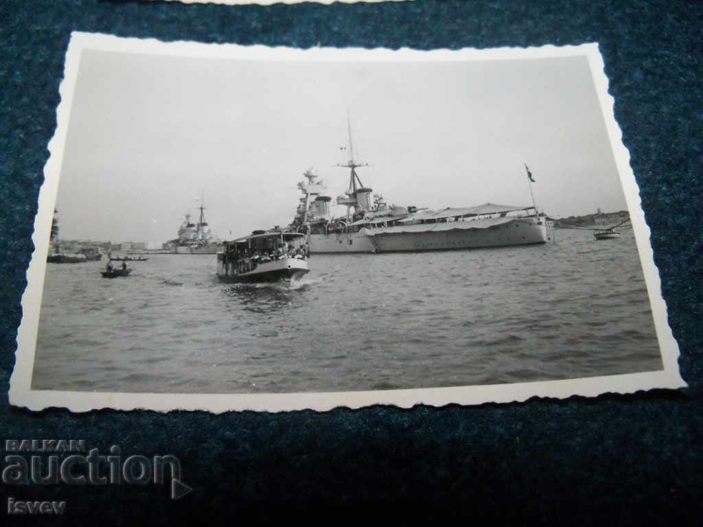 Delivery of Six old photographs from Venice made in 1937.