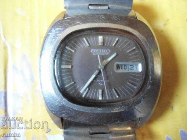 Seiko 19 Jewels Automatic 7006-5000 Vintage with price 230.00 BGN | € 117.60 Seiko 19 Jewels Automatic 7006-5000 Vintage with price 230.00 BGN | € 117.60