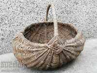 Old wicker basket paner basket