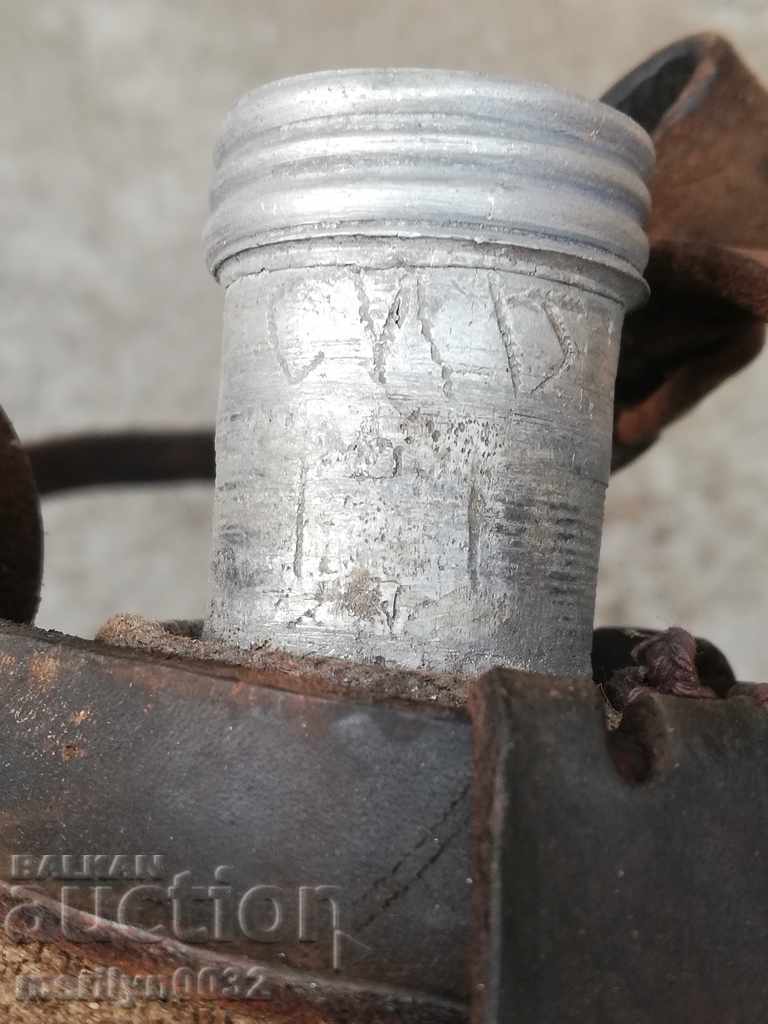 Delivery of Aluminum strap with carabiner and WW2 hook Delivery of Aluminum strap with carabiner and WW2 hook