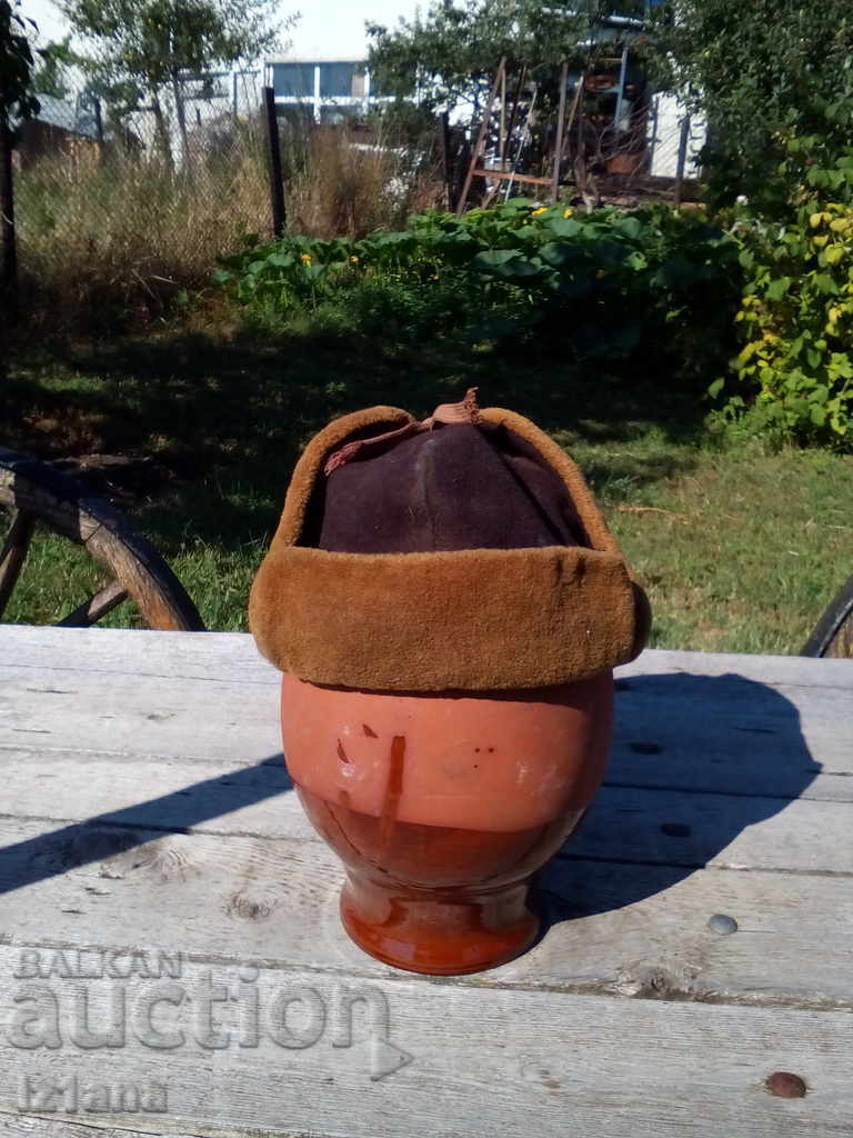 An old hat, uchaanka