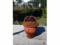 Παλιό καπέλο, ωτοασπίδα