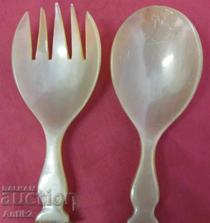 XIX secolă antică lingură și furcă de servire cu preț 190.00 BGN | € 97.15 XIX secolă antică lingură și furcă de servire cu preț 190.00 BGN | € 97.15