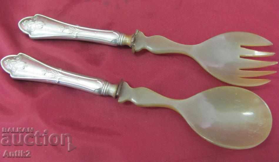 Licitație XIX secolă antică lingură și furcă de servire Licitație XIX secolă antică lingură și furcă de servire