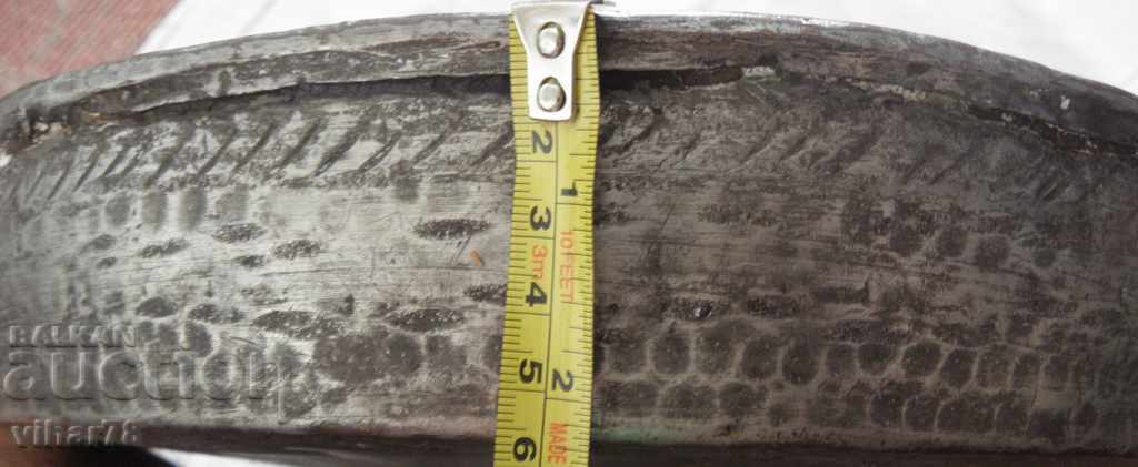 Auction Old copper tray Auction Old copper tray