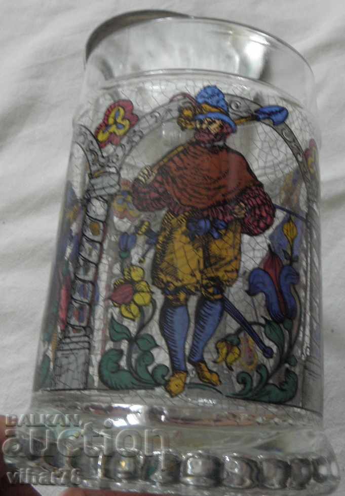 Delivery of BEVERAGE CUP WITH LID Delivery of BEVERAGE CUP WITH LID