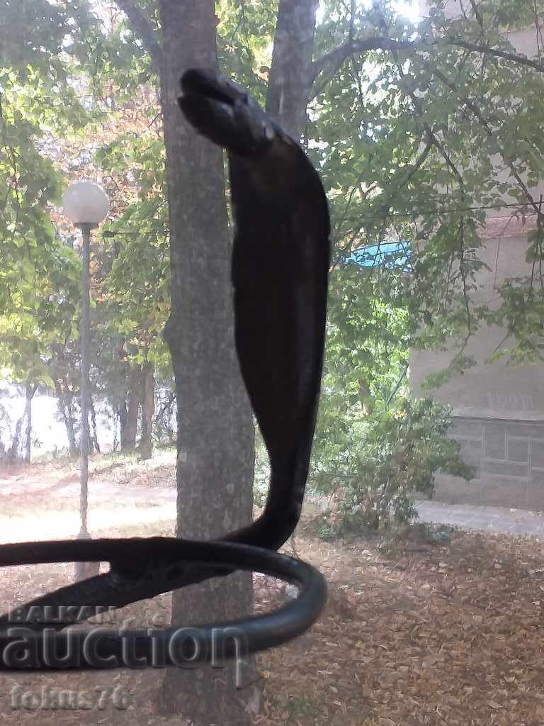 Delivery of OLD WROUGHT IRON TORTOISE SNAKE STAND