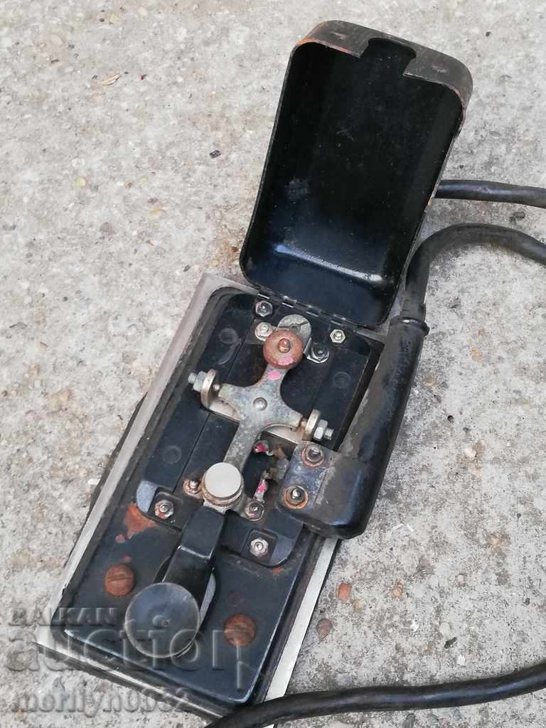 Morse key part of a Morse system apparatus - 6