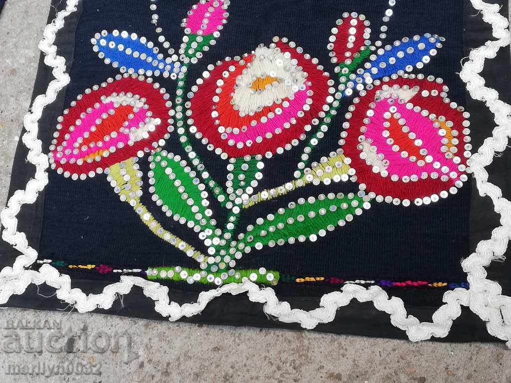 Auction Old woven, embroidered and embroidered apron, costume, suckman Auction Old woven, embroidered and embroidered apron, costume, suckman