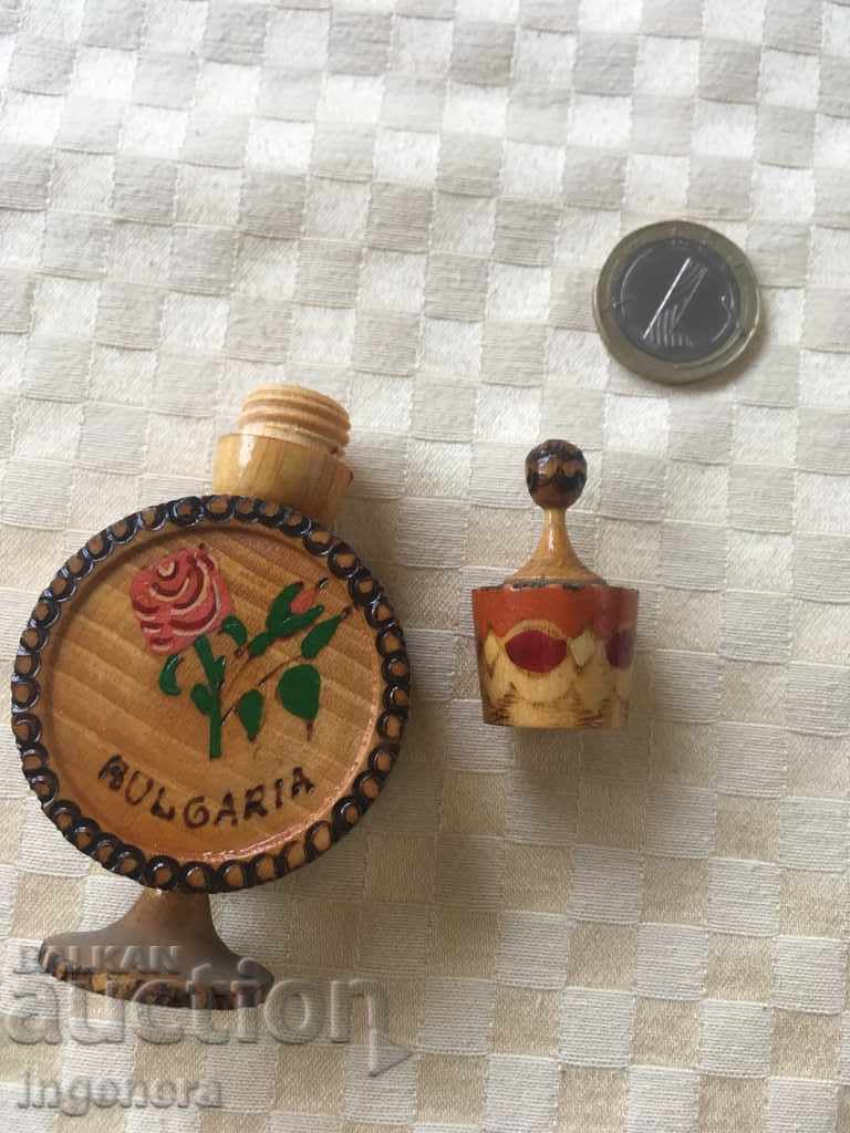 Auction  VINTAGE BULGARIAN-MADE MUSCAL FROM THE SOCIALIST ERA