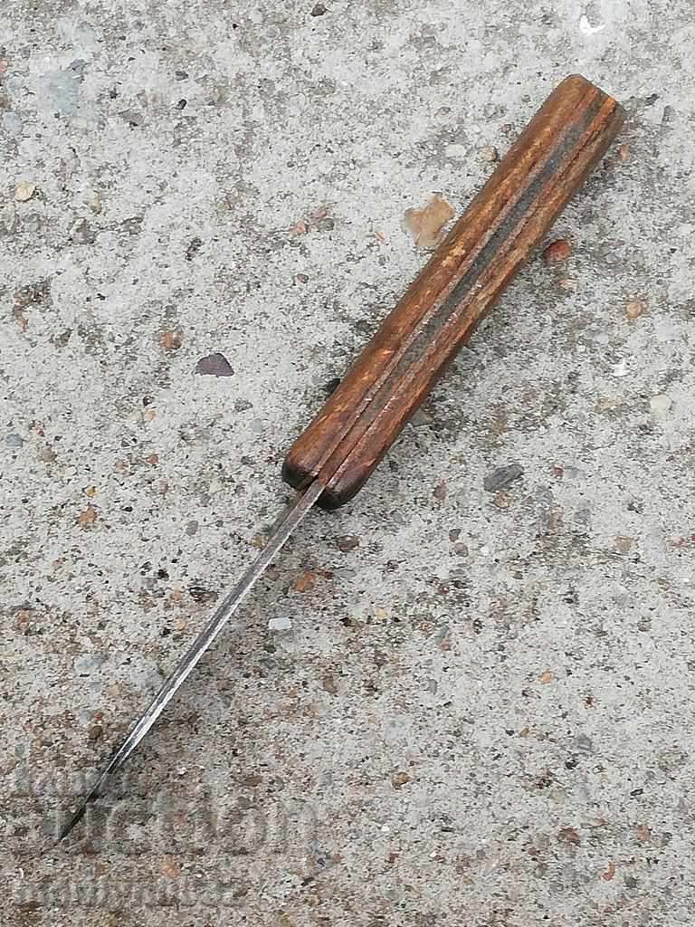 Pocket knife, knife, sword of Bulgaria with price 38.00 BGN | € 19.43 Pocket knife, knife, sword of Bulgaria with price 38.00 BGN | € 19.43