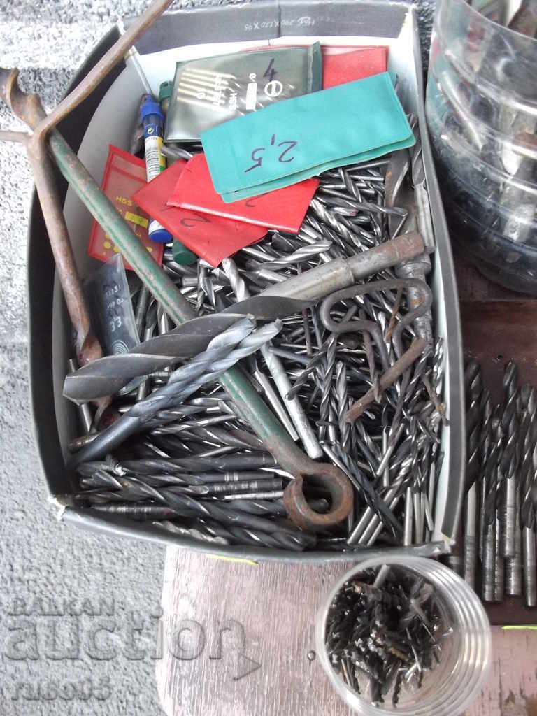 Auction Lot of 1193 pcs. drills Auction Lot of 1193 pcs. drills