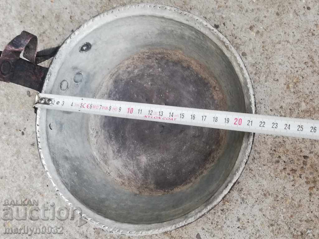 An old copper pan, a baker, a tray, a copper pot - 5