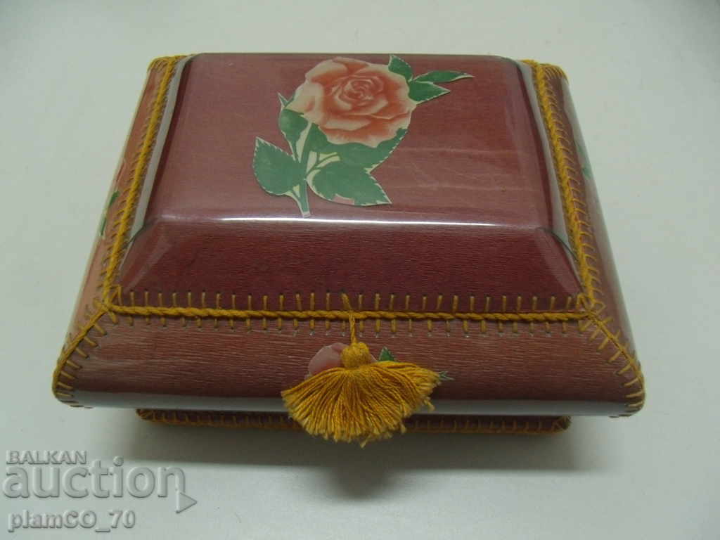 Όχι. * 3425 παλιό κουτί με τιμή 15.00 BGN | € 7.67 Όχι. * 3425 παλιό κουτί με τιμή 15.00 BGN | € 7.67