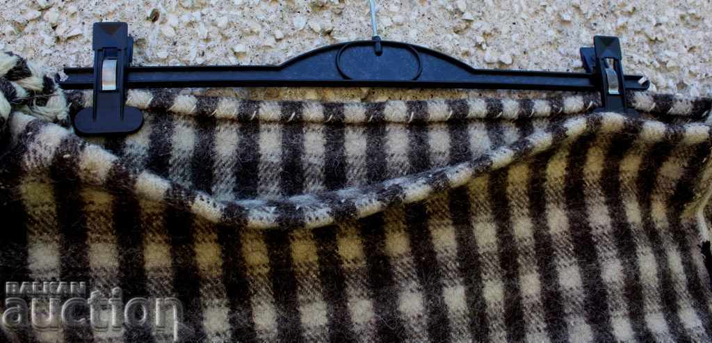 . OLD HAND WOVEN BIG WOOL BAG DIGASH PERFECT - 5 . OLD HAND WOVEN BIG WOOL BAG DIGASH PERFECT - 5