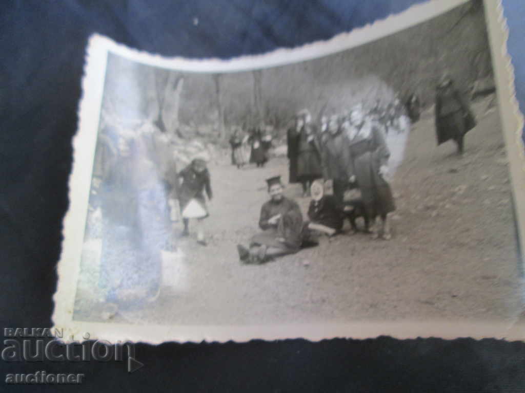 Funny picture of a priest falling on the ground with price 7.00 BGN | € 3.58 Funny picture of a priest falling on the ground with price 7.00 BGN | € 3.58