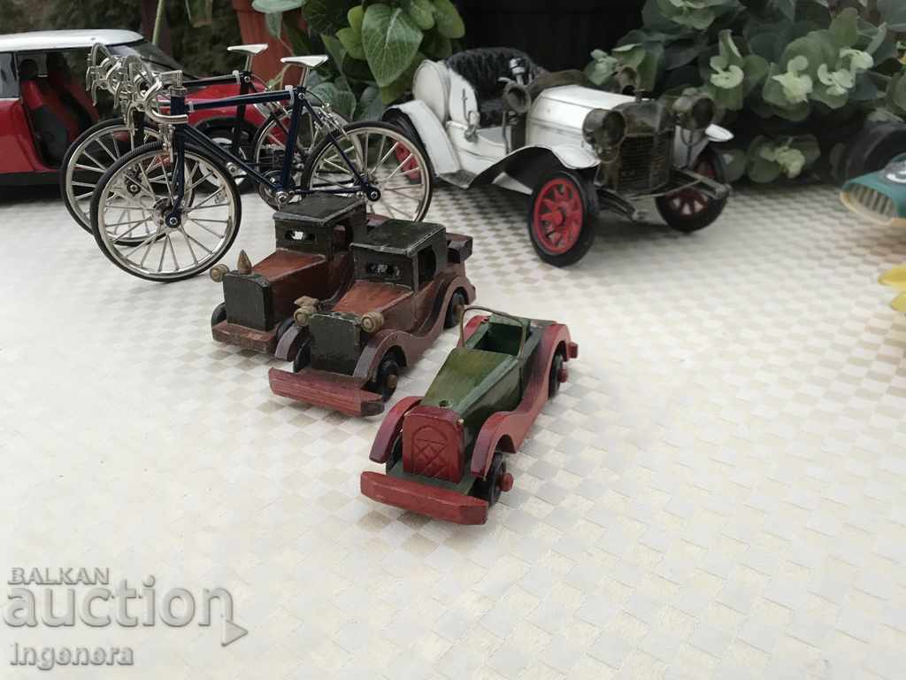MODEL / TOY / TROLLEY - WOODEN SPORTS RETRO CAR 1940 - 6 MODEL / TOY / TROLLEY - WOODEN SPORTS RETRO CAR 1940 - 6