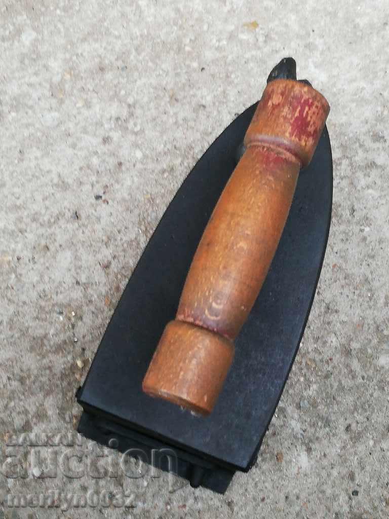 Iron on fire with price 69.00 BGN | € 35.28 Iron on fire with price 69.00 BGN | € 35.28