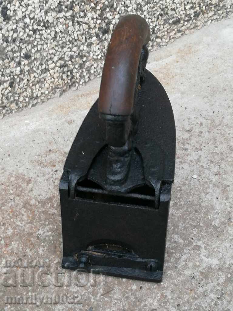 Iron on fire with price 69.00 BGN | € 35.28 Iron on fire with price 69.00 BGN | € 35.28