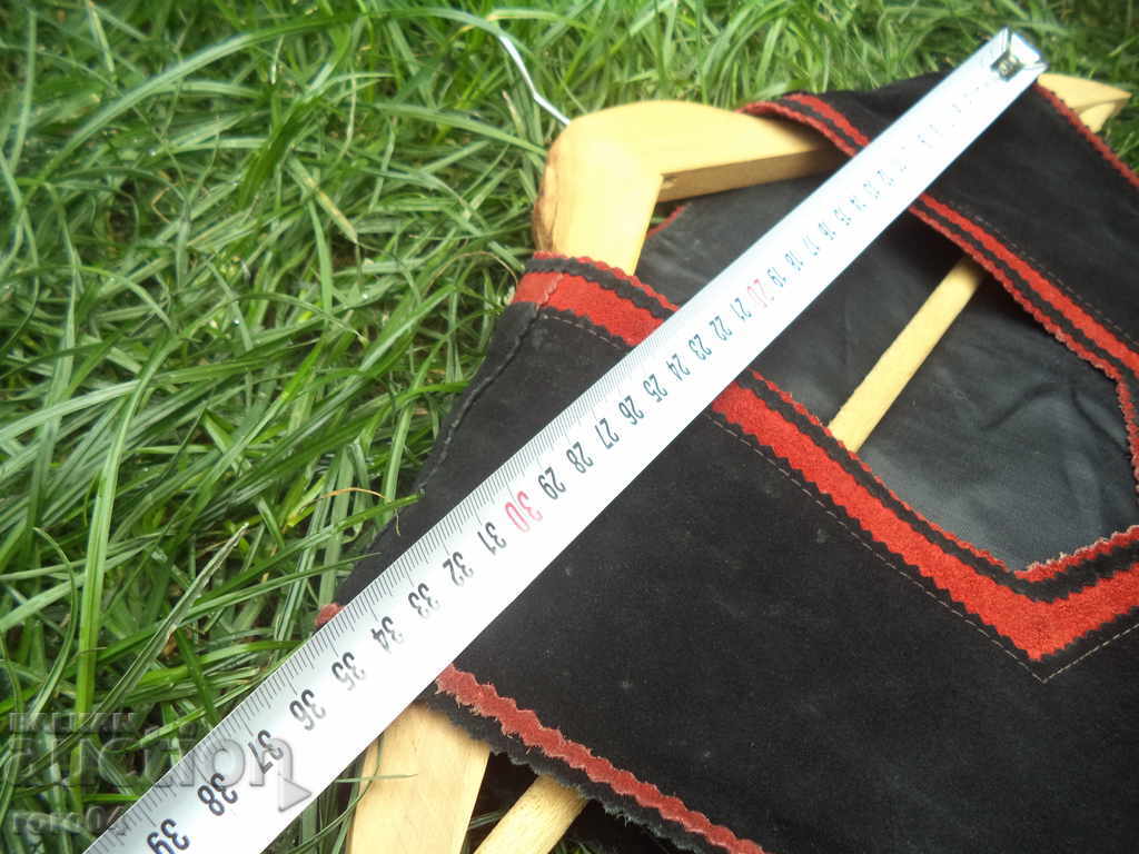 Auction LEATHER DRESS IN TWO PARTS Auction LEATHER DRESS IN TWO PARTS