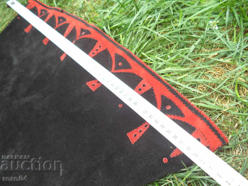 Delivery of LEATHER DRESS IN TWO PARTS Delivery of LEATHER DRESS IN TWO PARTS