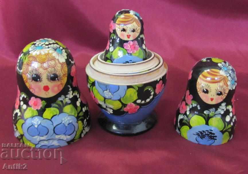 Δημοπρασία Παλιά ξύλινη κούκλα Matryoshka Δημοπρασία Παλιά ξύλινη κούκλα Matryoshka