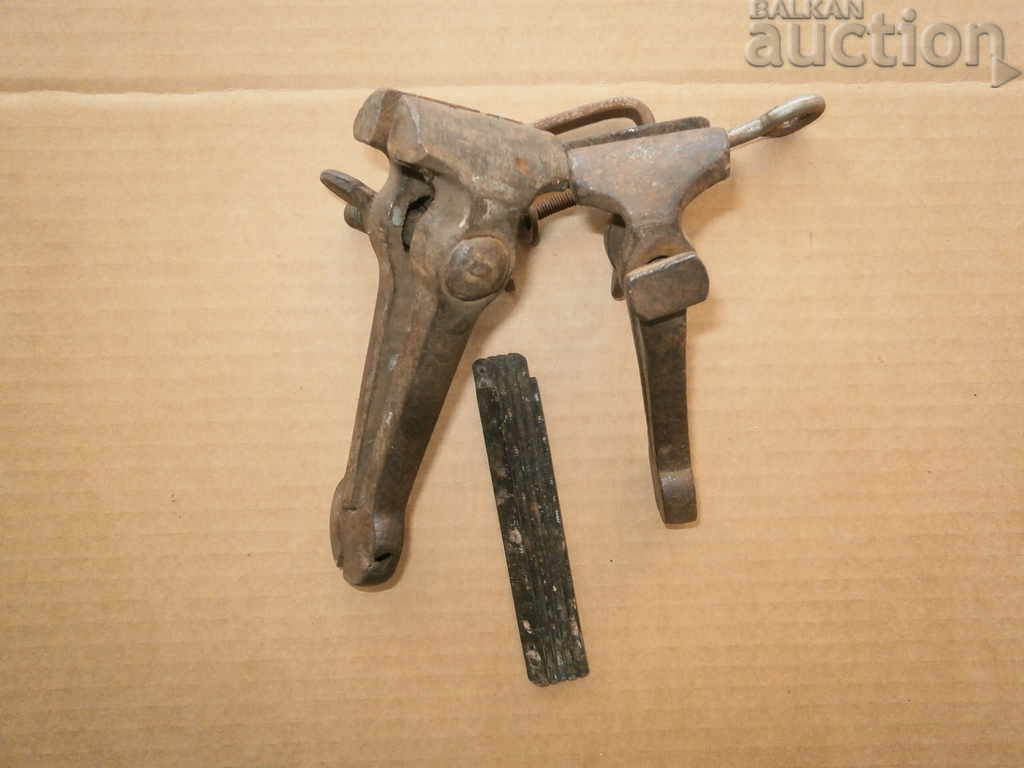 lot clamps and metal meter - 6