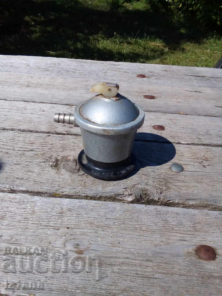 Delivery of Old Russian gas valve valve for bottle Delivery of Old Russian gas valve valve for bottle