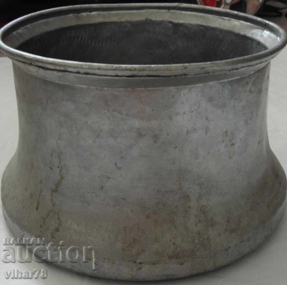 Tin boned, boiler, baker, copper pot with price 39.99 BGN | € 20.45 Tin boned, boiler, baker, copper pot with price 39.99 BGN | € 20.45